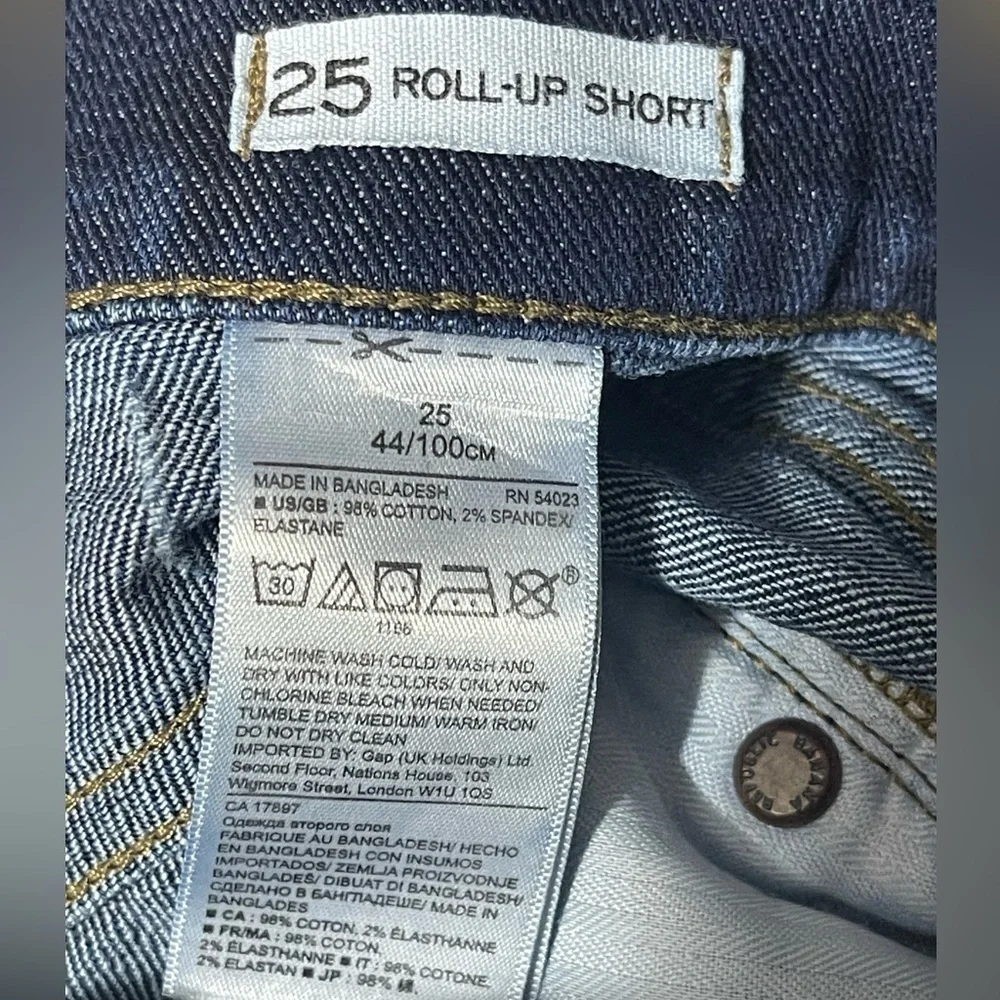 Banana Republic Premium Denim Roll up Blue Denim Shorts Medium Wash women’s 25